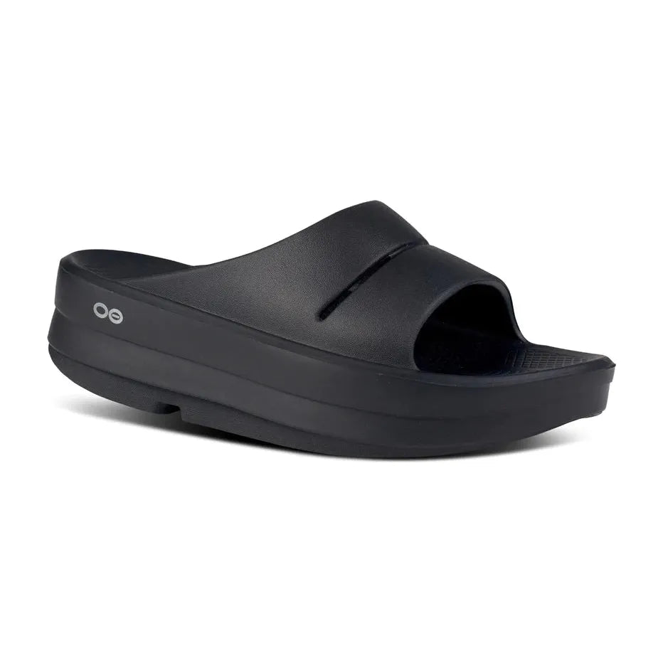 『新品未使用品✨』OOFOS OOmega OOahh Women ブラック OOFOS OOMEGA OOAHH SANDAL WOMEN'S | RECOVERY SANDAL | DANFORM
