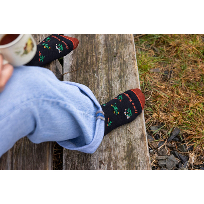 DARN TOUGH WILDFLOWER LIGHTWEIGHT CREW SOCK WOMEN'S - MISSING FEATURES Apparel Darn Tough 