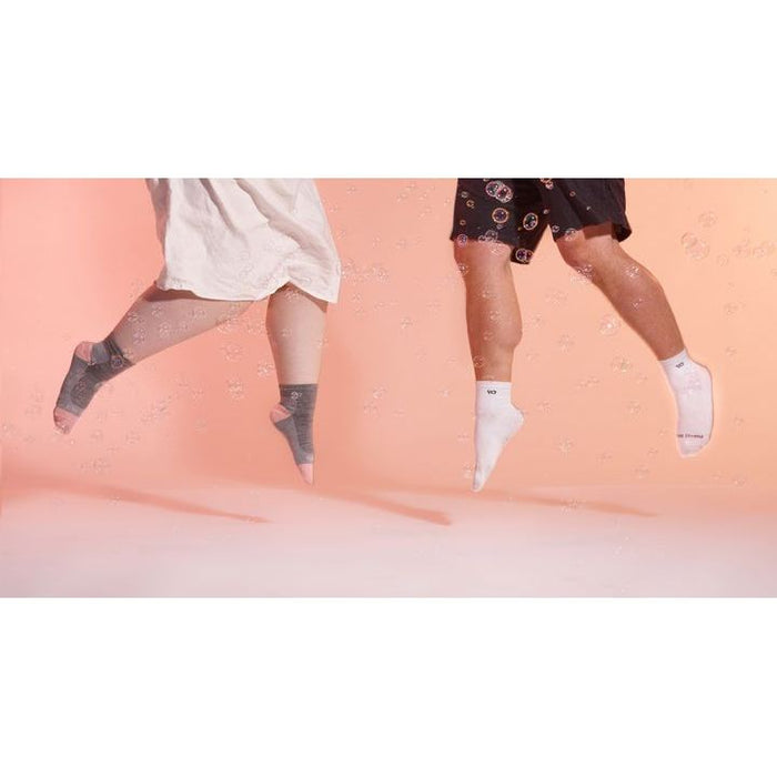 W LIGHTWEIGHT QTR SOCKS Wide Open 