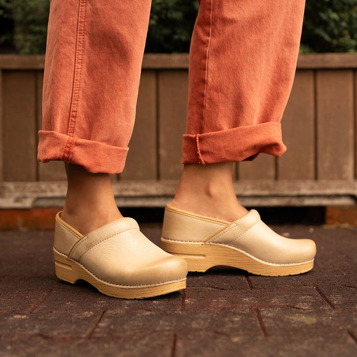 DANSKO PROFESSIONAL WOMEN'S ALL DAY COMFORT CLOG DANFORM SHOES