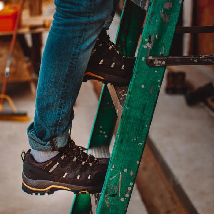 CHINOOK SIERRA LOW COMPOSITE TOE WATERPROOF HIKER BOOT MEN'S Boots Chinook 