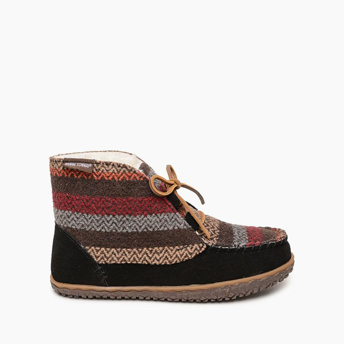 TILLIA SLIPPER (SKU 40147 is called Torrey on their asset portal) ADULT SLIPPERS MINNETONKA MOCCASIN CO. INC. 